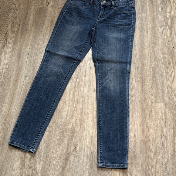 a.n.a. Women's Stretch Skinny Blue Denim jegging Jeans Size 30/10 (H21) - Picture 2 of 6